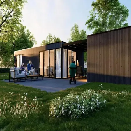 Palette De-steppe Family *